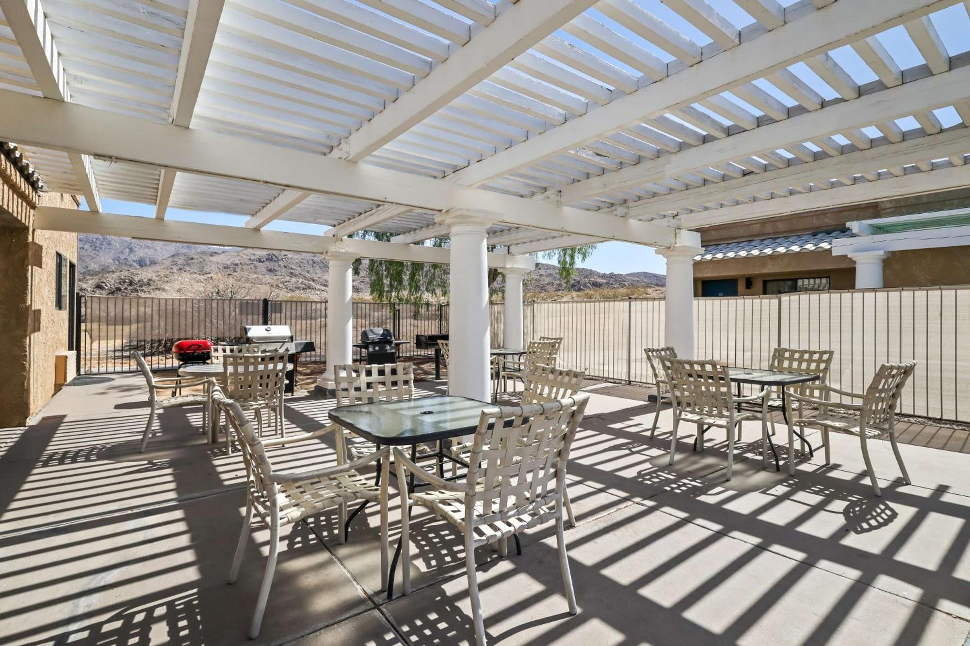 Sure Stay Plus By Best Western Twentynine Palms Joshua Tree Exterior foto